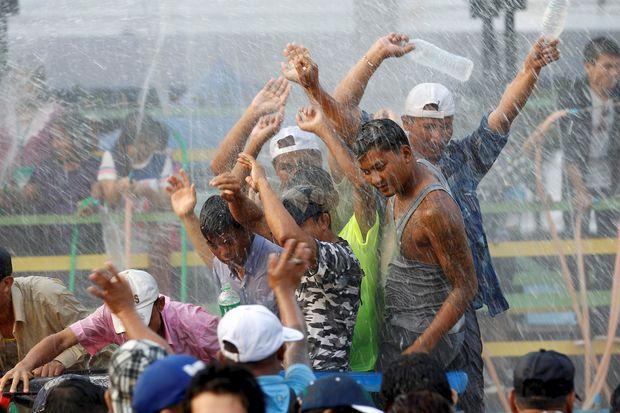 Myanmar Water Festival holiday reduced from ten days to five – unions outraged!