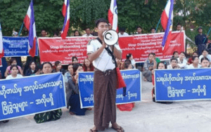 400 x 250 Image MICS Myanmar_Tharabar Gate Hotel Workers Strike_NOV 2018